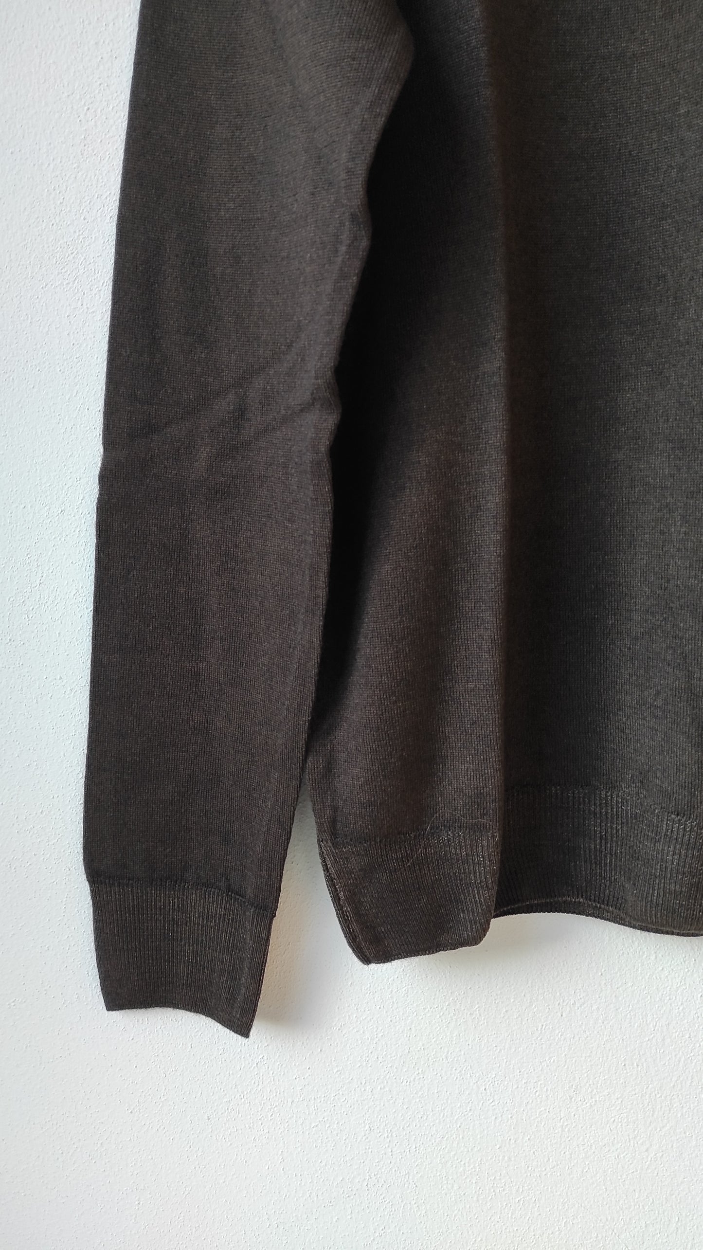 MAGLIA GIROCOLLO TINTO CAPO