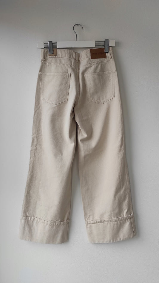 JEANS GAMBA LARGA CON CUCITURA