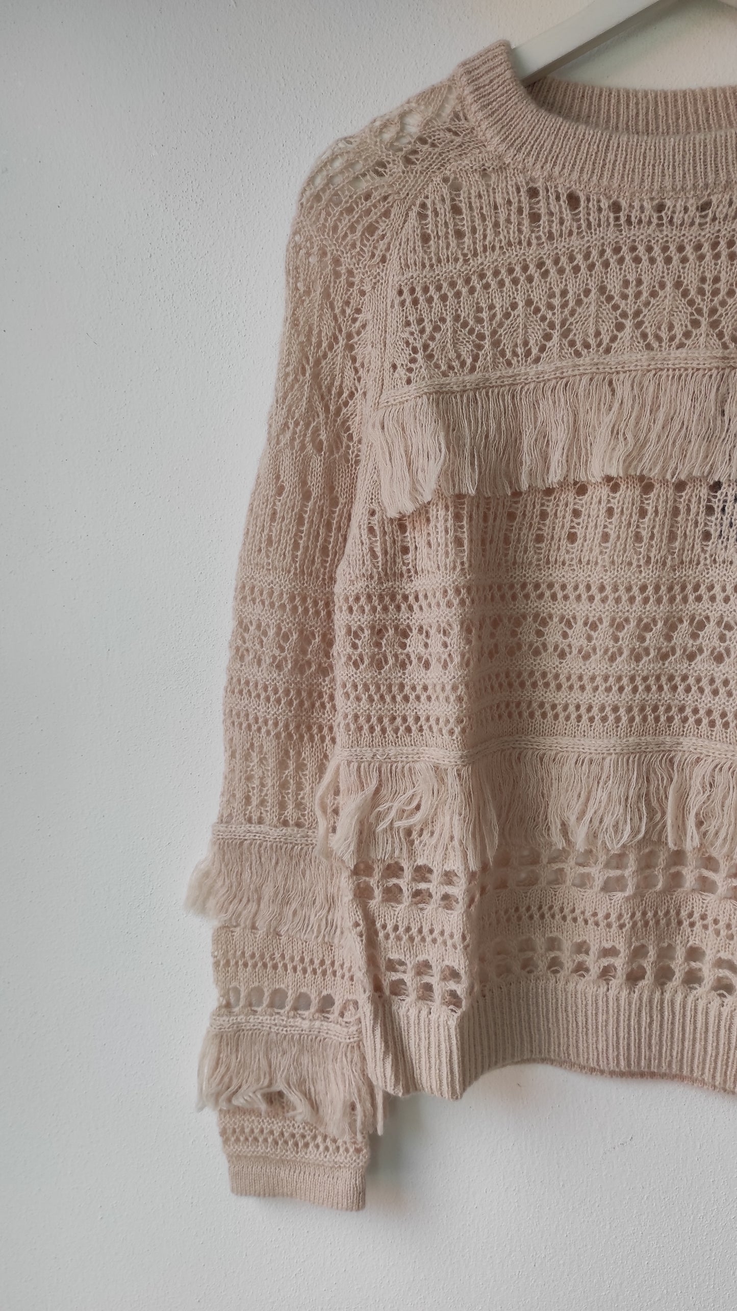 PULLOVER TRAFORATO FRANGETTE