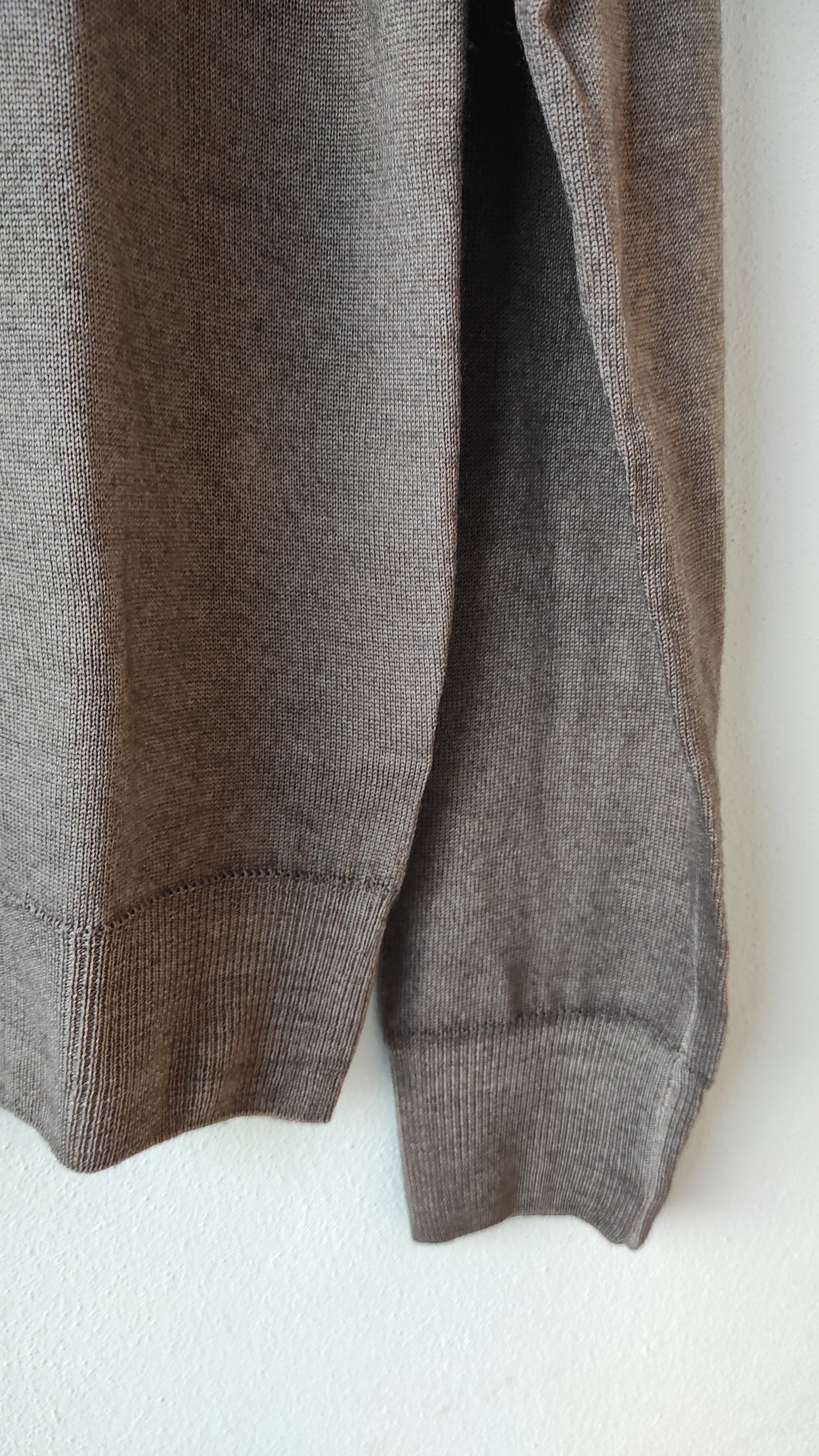 MAGLIA GIROCOLLO TINTO CAPO