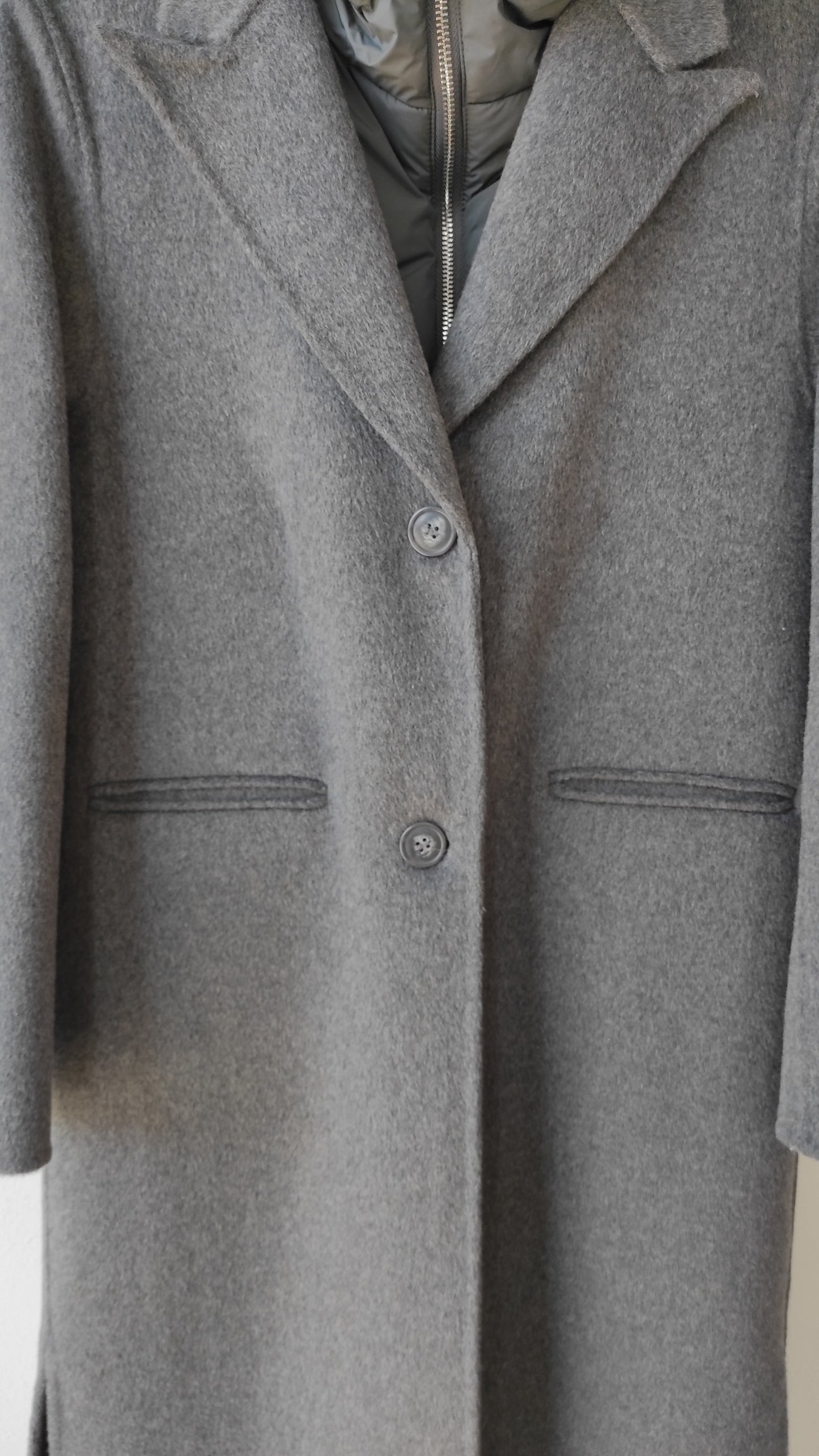 CAPPOTTO CON SPACCHI