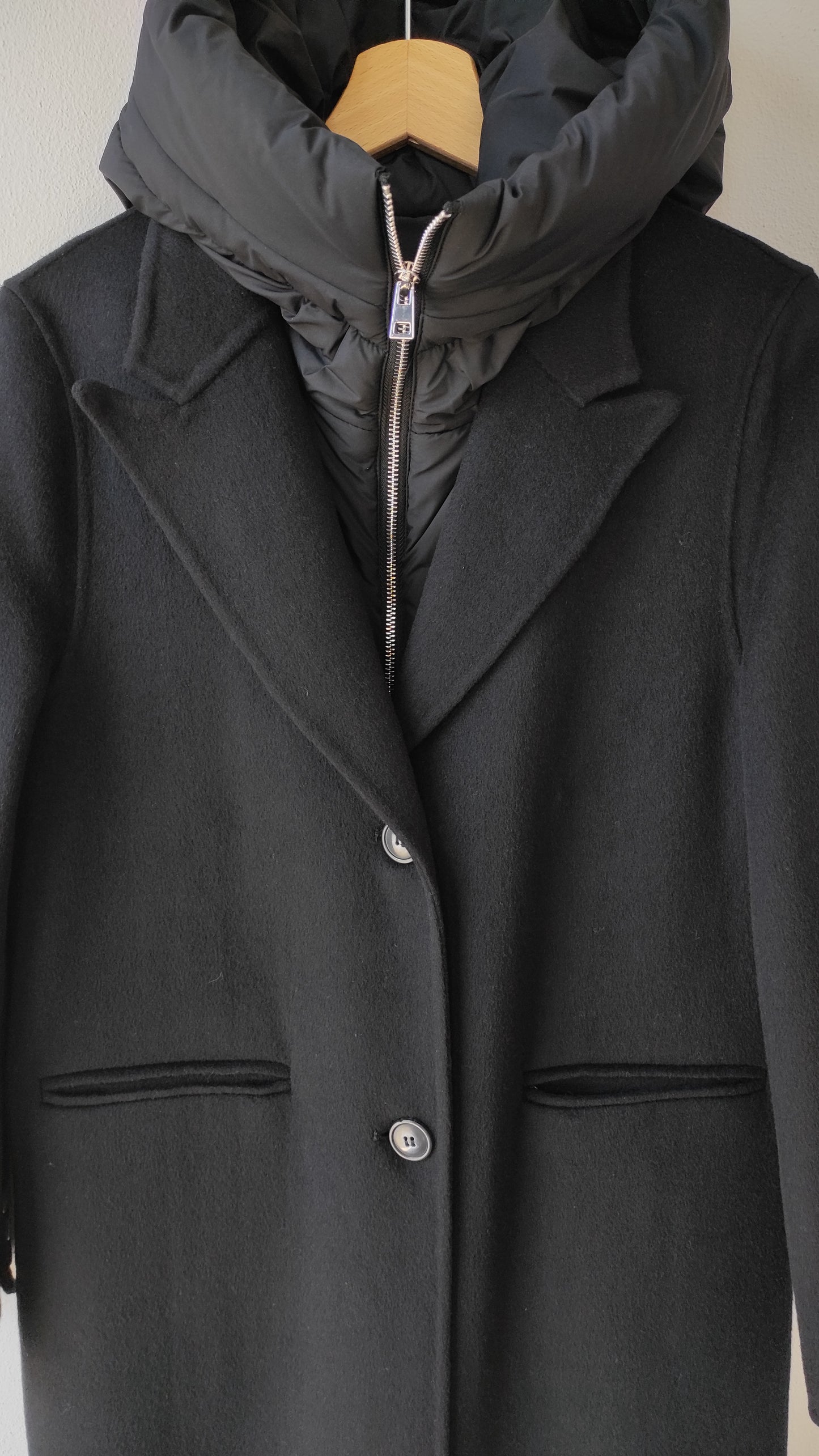 CAPPOTTO CON SPACCHI