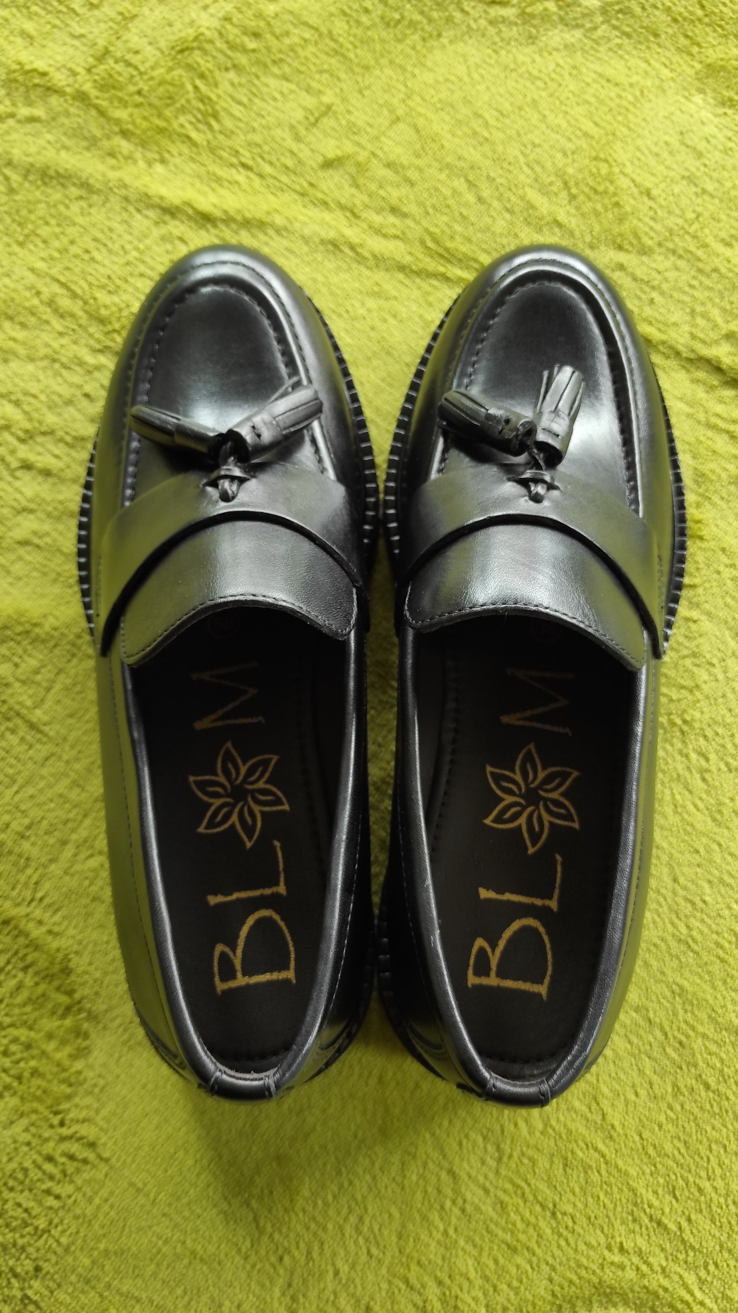 MOCASSINO IN PELLE NERA