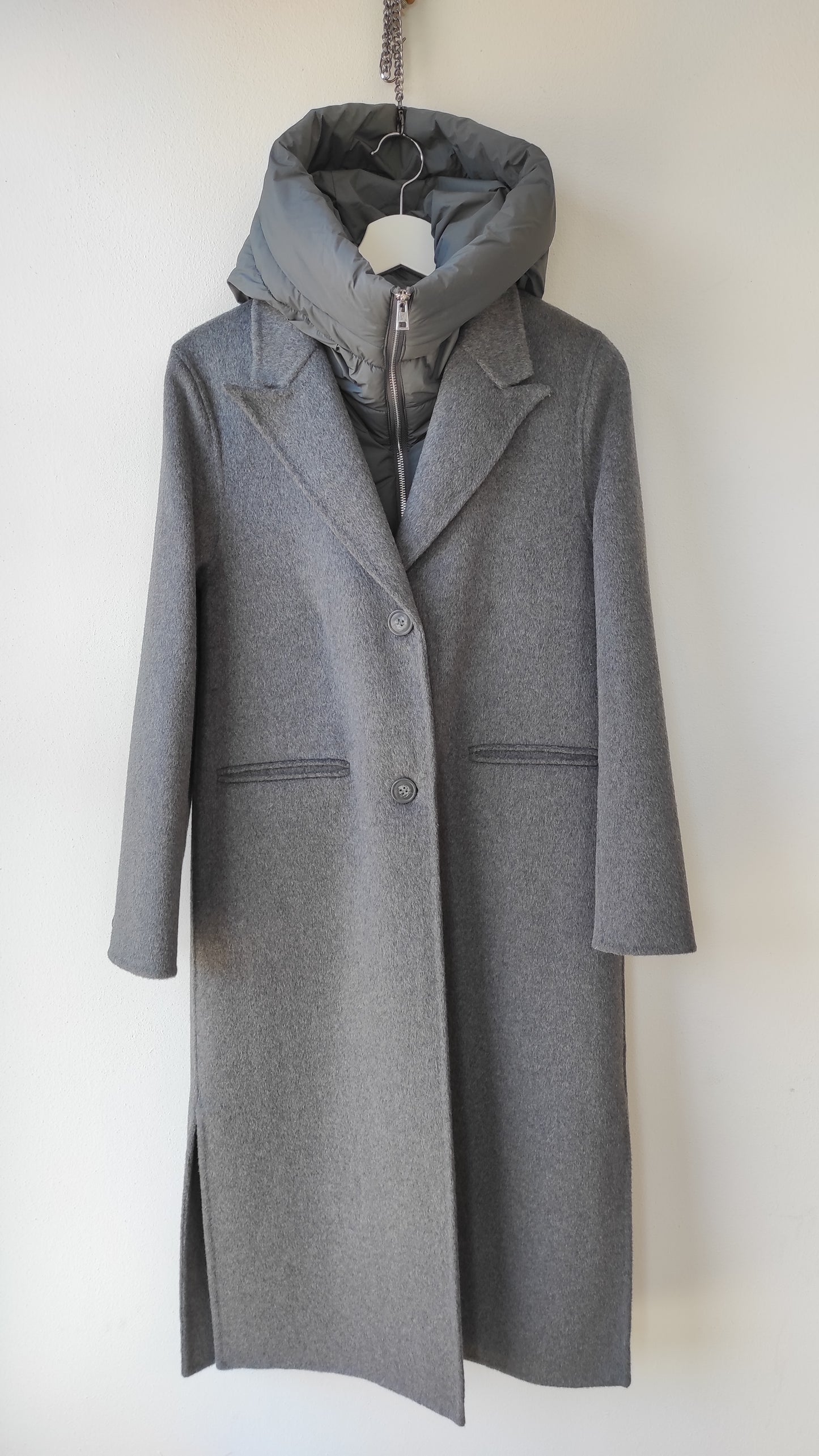 CAPPOTTO CON SPACCHI