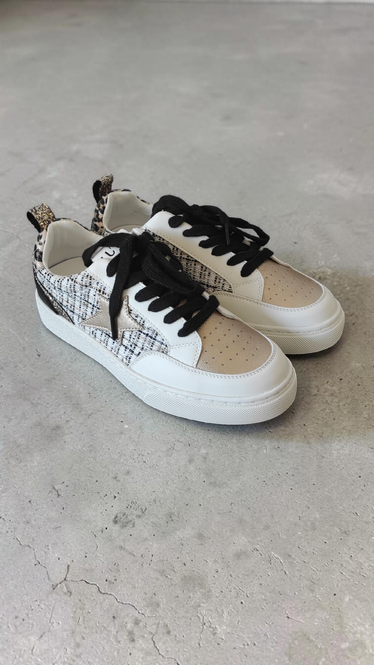 Sneakers con inserto in tessuto